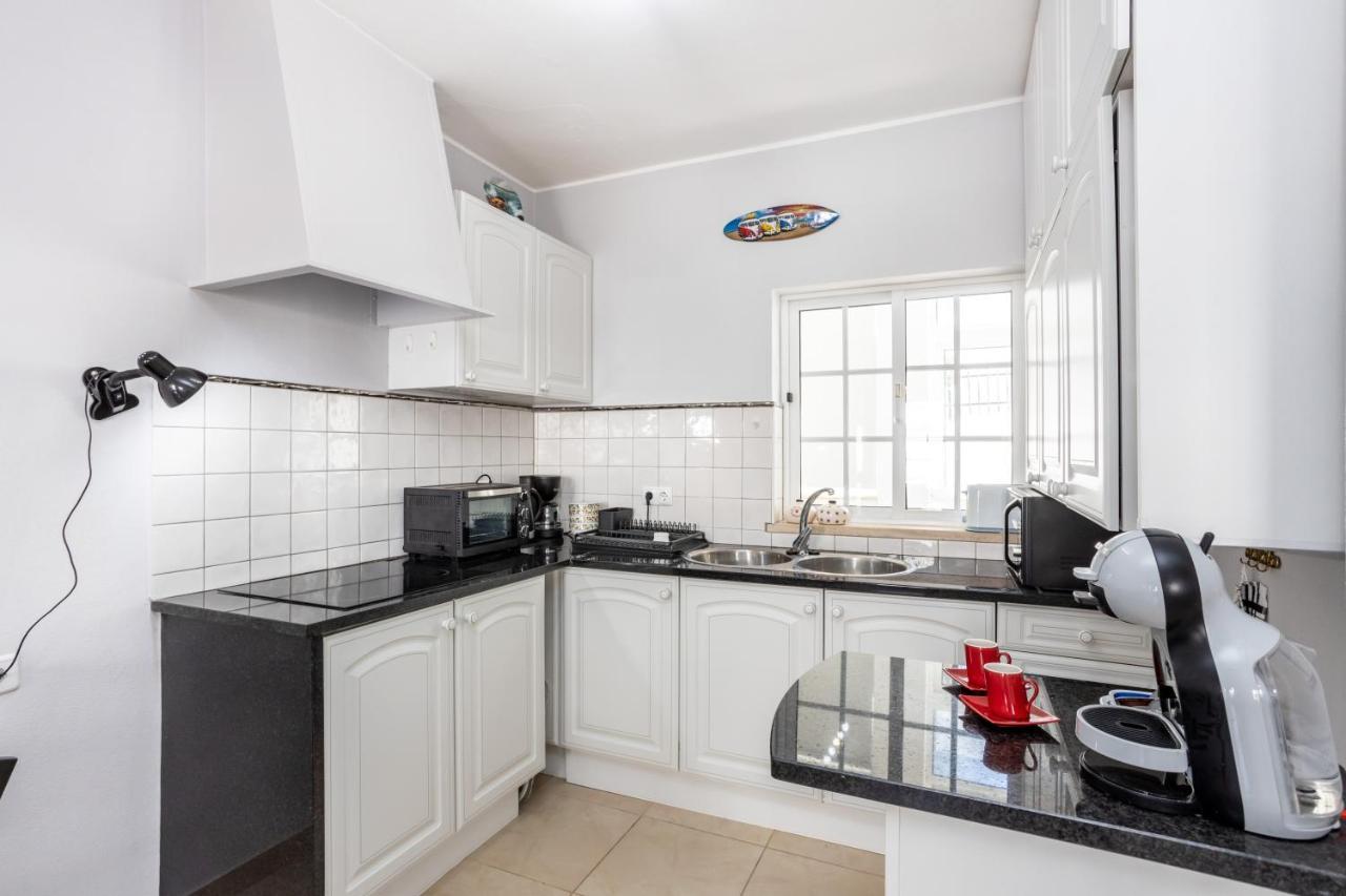 Newly Renovated 2 Bedroom Townhouse - Close To Salema Beach Bagian luar foto